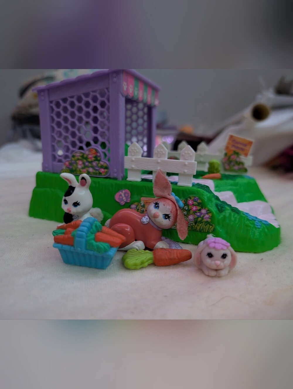 Littlest Pet Shop 90s Bunny Set